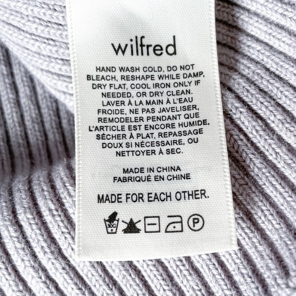 WILFRED Ribbed Crop Turtleneck Sweater - Picture 11 of 12